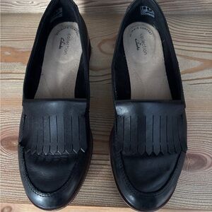 Clark’s Comfy Loafers Griffin Kilt